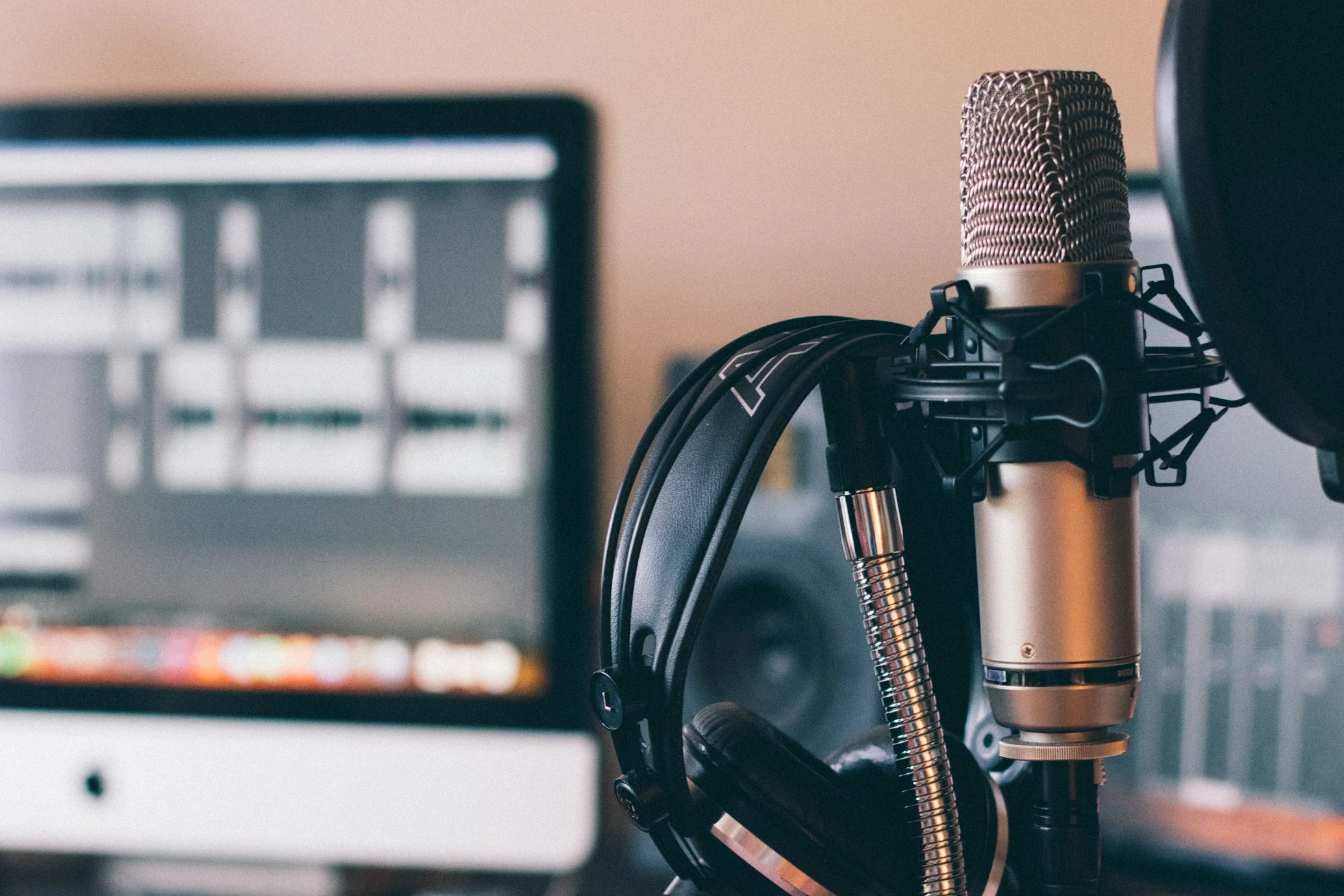 Corporate podcasting platform